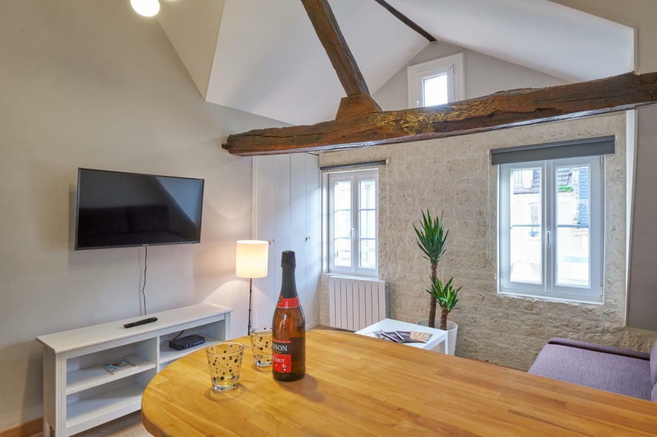 Apartament Le Saint Pierre, Atypique Au Coeur Du Centre Ville Caen Zewnętrze zdjęcie