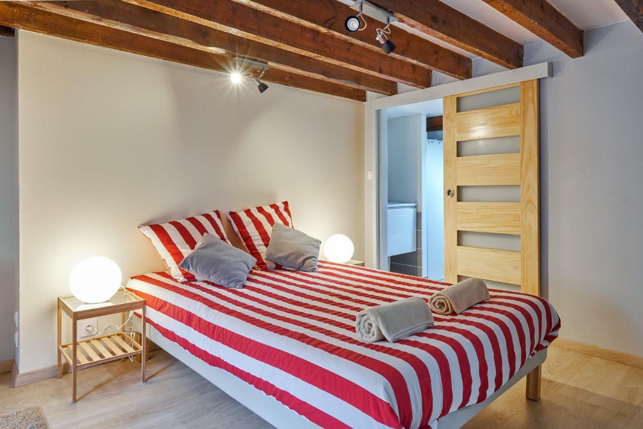 Apartament Le Saint Pierre, Atypique Au Coeur Du Centre Ville Caen Zewnętrze zdjęcie