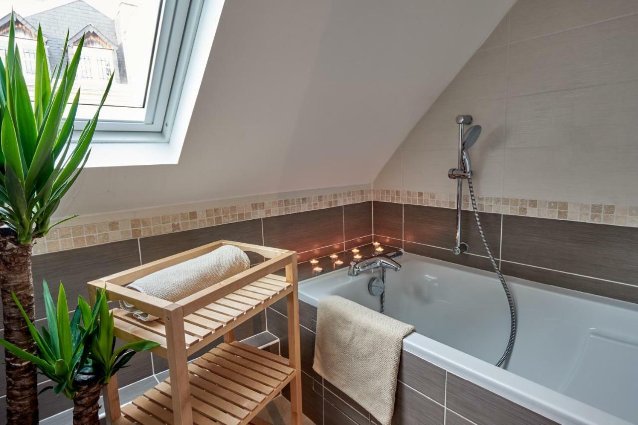 Apartament Le Saint Pierre, Atypique Au Coeur Du Centre Ville Caen Zewnętrze zdjęcie