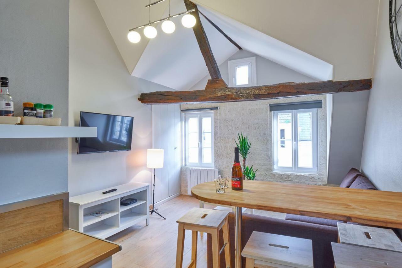 Apartament Le Saint Pierre, Atypique Au Coeur Du Centre Ville Caen Zewnętrze zdjęcie